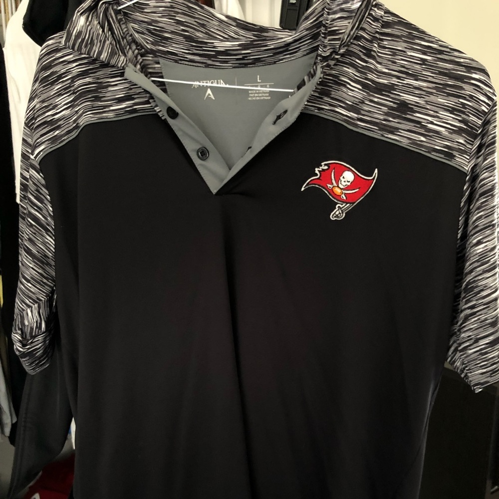 Buccaneers Polo , Worn 1x for 1 game